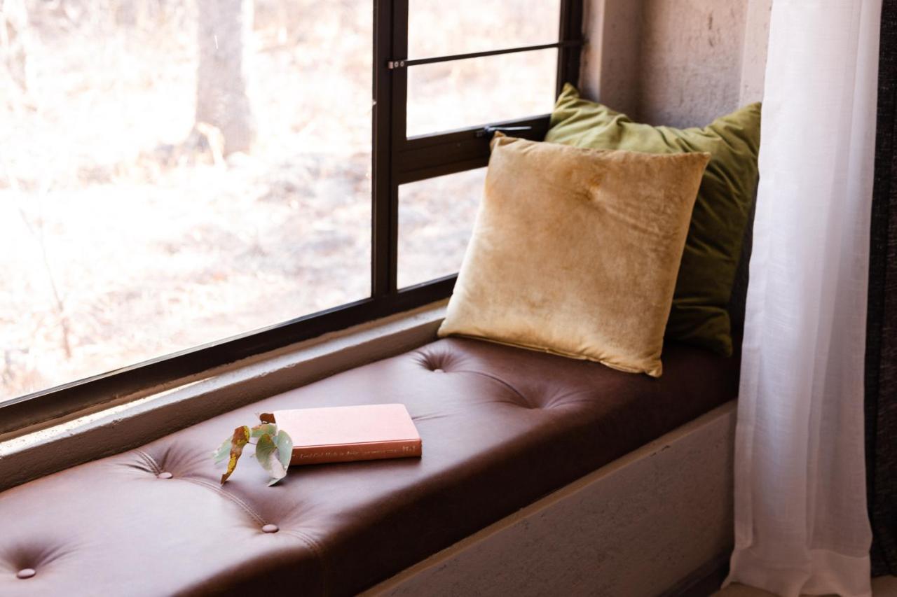 Toshari Lodge Okaukuejo Ngoại thất bức ảnh