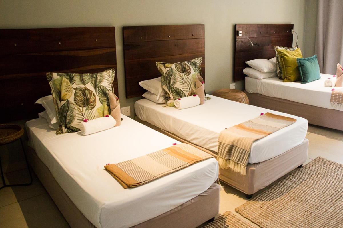 Toshari Lodge Okaukuejo Ngoại thất bức ảnh